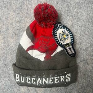 FOCO Men NFL Tampa‎ Bay Buccaneers knit light up beanie NWT